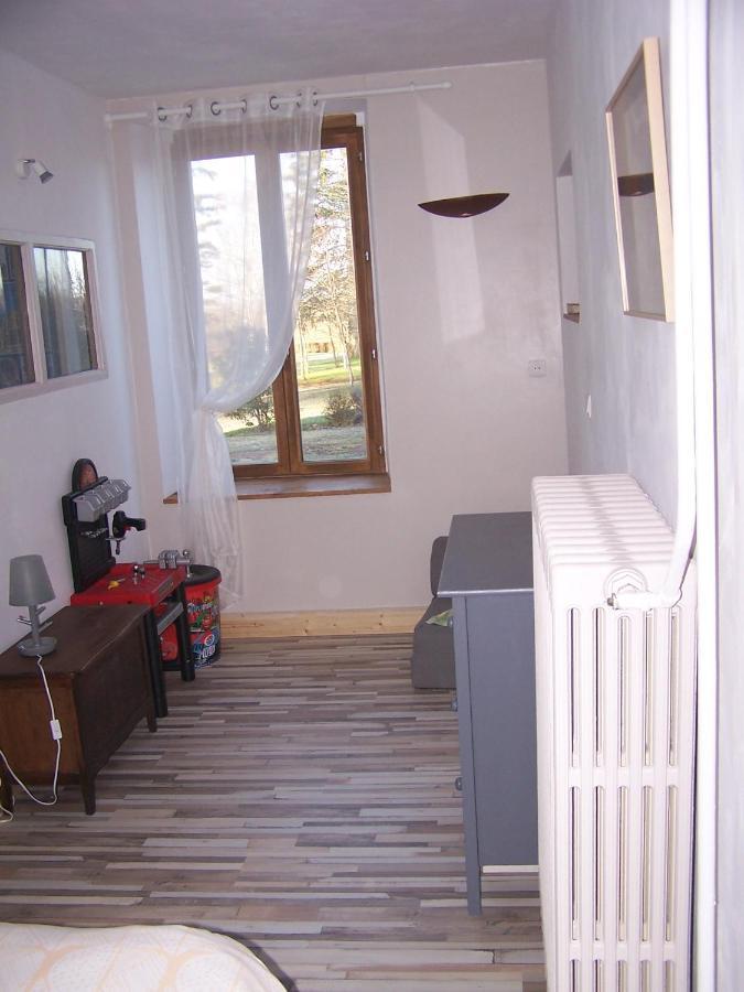 Gite En Forterre Druyes-les-Belles-Fontaines Buitenkant foto