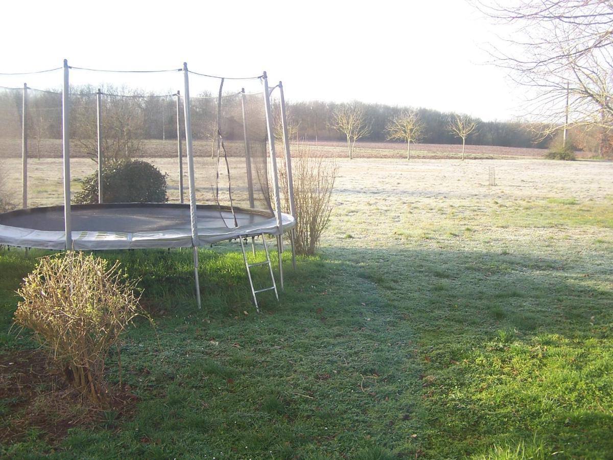 Gite En Forterre Druyes-les-Belles-Fontaines Buitenkant foto