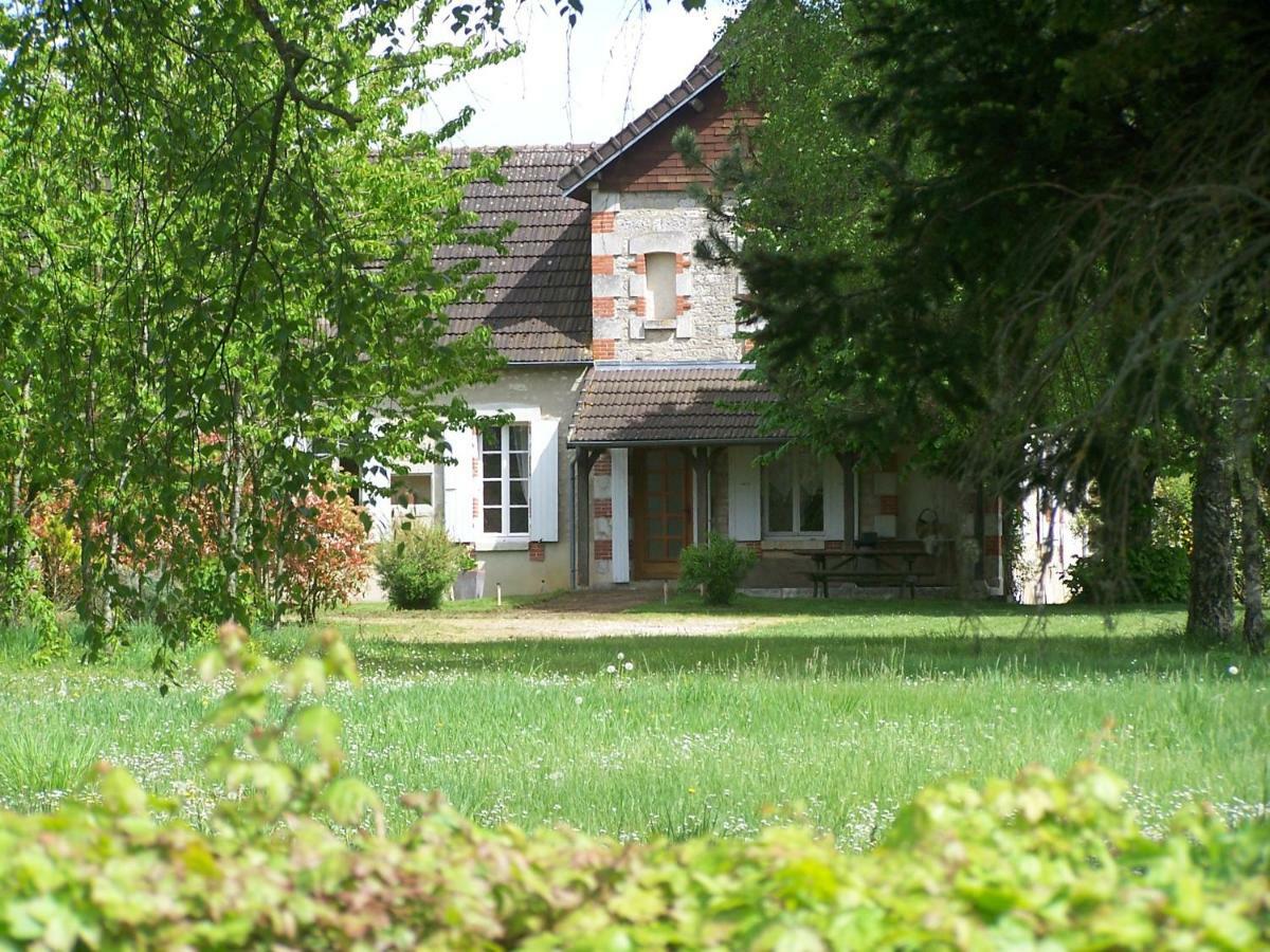 Gite En Forterre Druyes-les-Belles-Fontaines Buitenkant foto